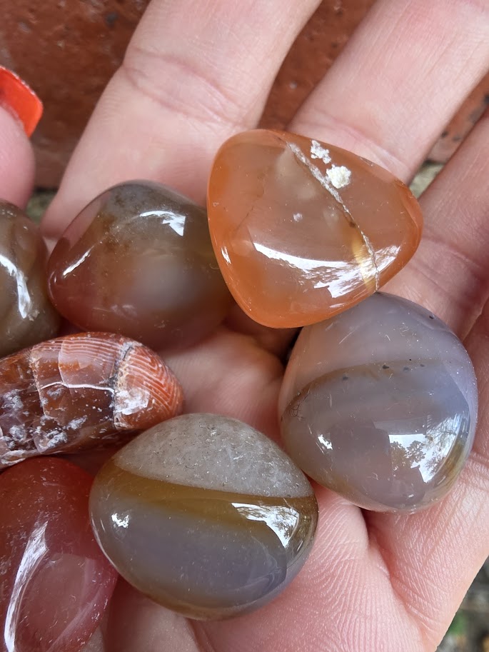 Tumbled & Rough stones (per stone)