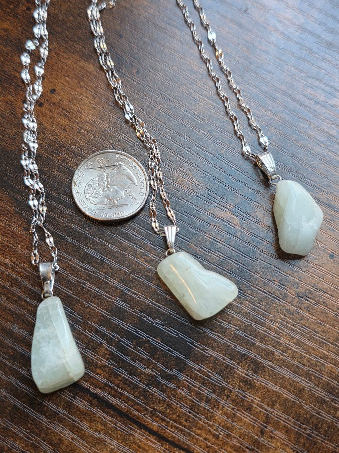 Aquamarine Pendant Necklace (pull for 1)