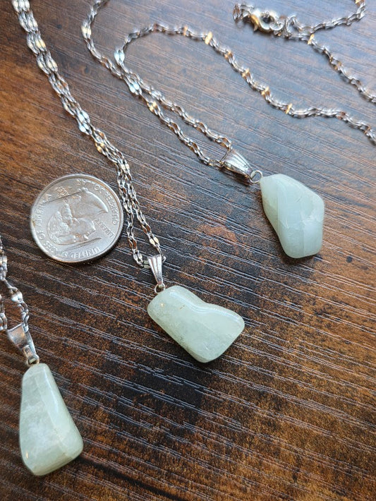 Aquamarine Pendant Necklace (pull for 1)