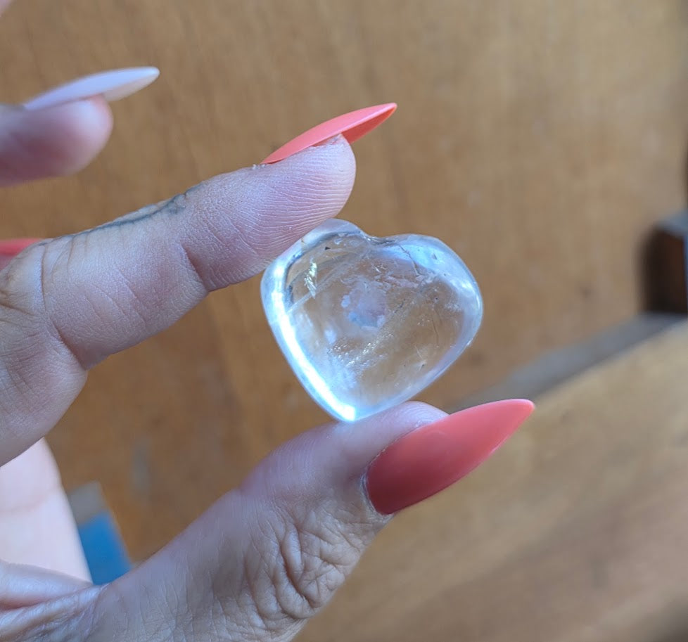 Clear Quartz heart (pull for 1)