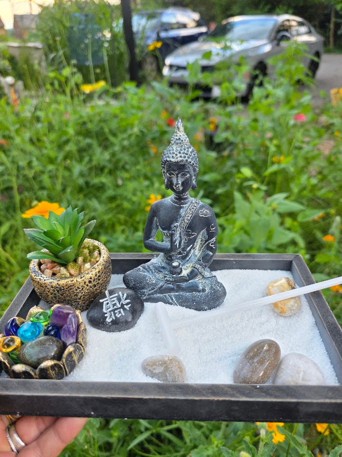 Zen garden (create your own)