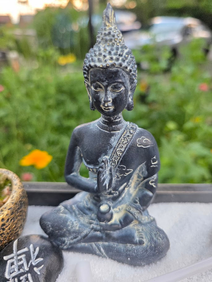 Zen garden (create your own)